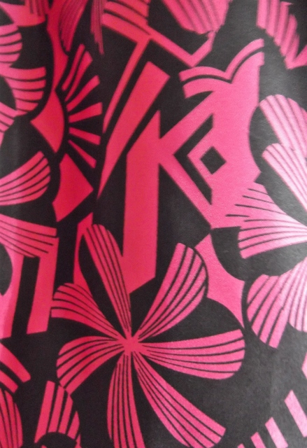 A jazzy deco style floral print