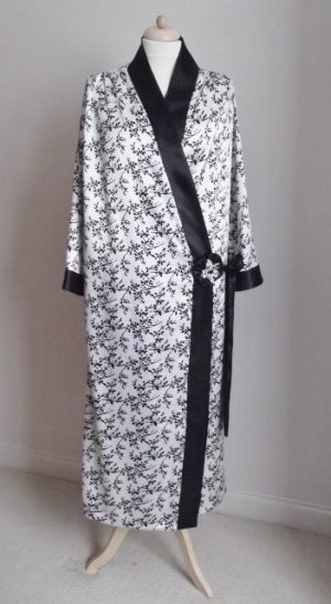 White Floral Kimono Robe 1920s 