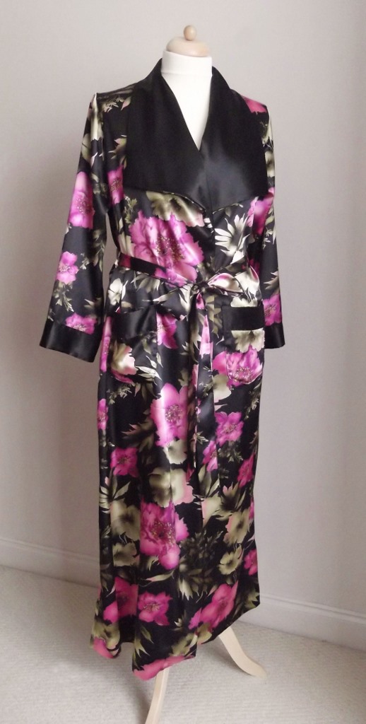 Kathryn-Black & Fuchsia Floral Wrap Robe-1937 - Image 2
