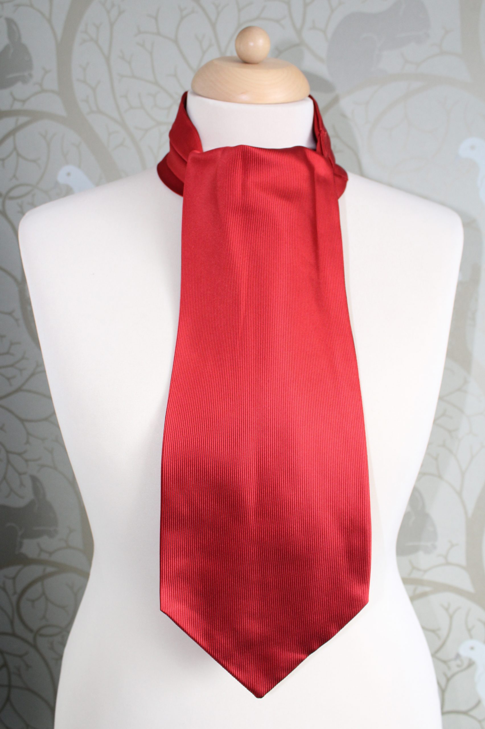 Splendid Orangey-Red Silk Cravat